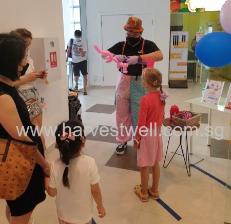 party entertainers & services